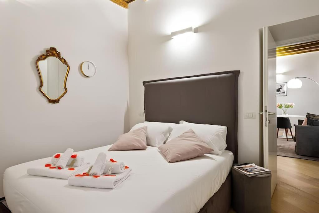 Hostme Piazza Navona Apartament Рим Экстерьер фото