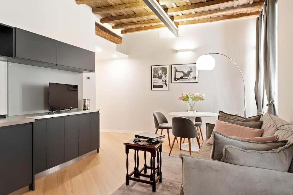 Hostme Piazza Navona Apartament Рим Экстерьер фото
